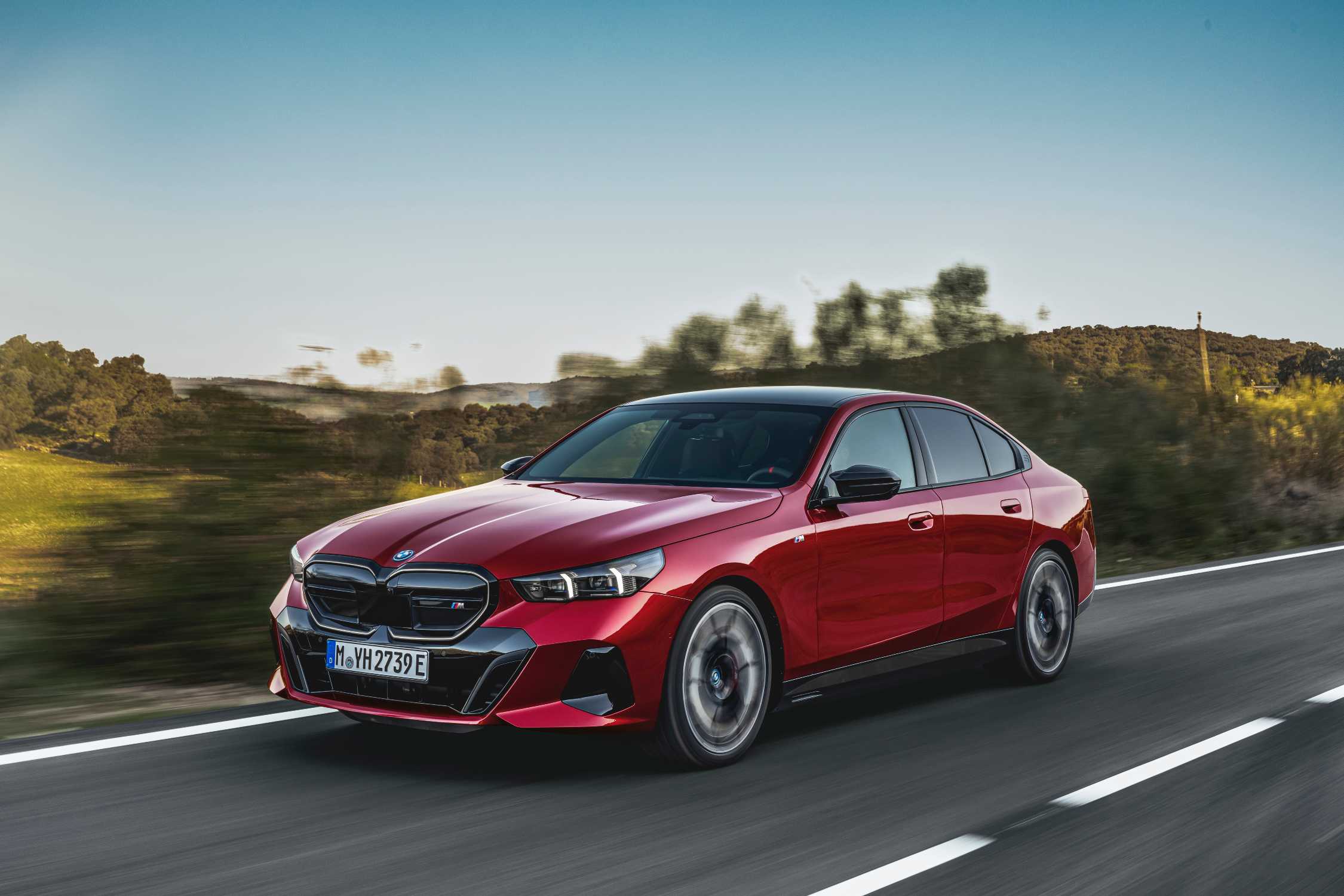 Os novos BMW Série 5 Berlina e BMW i5