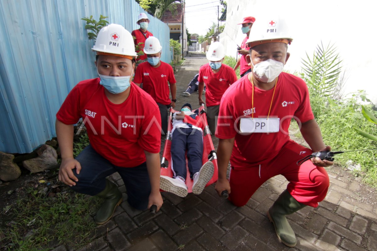 Simulasi Evakuasi Gempa: Membangun Kesiapsiagaan dan Meminimalkan Risiko Bencana